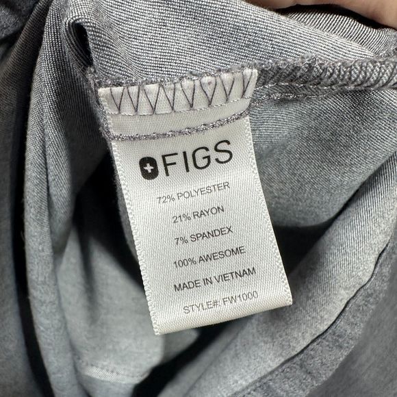 Figs Grey Short Sleeve Scrub Top Technical Collection Size Medium - Picture 7 of 8